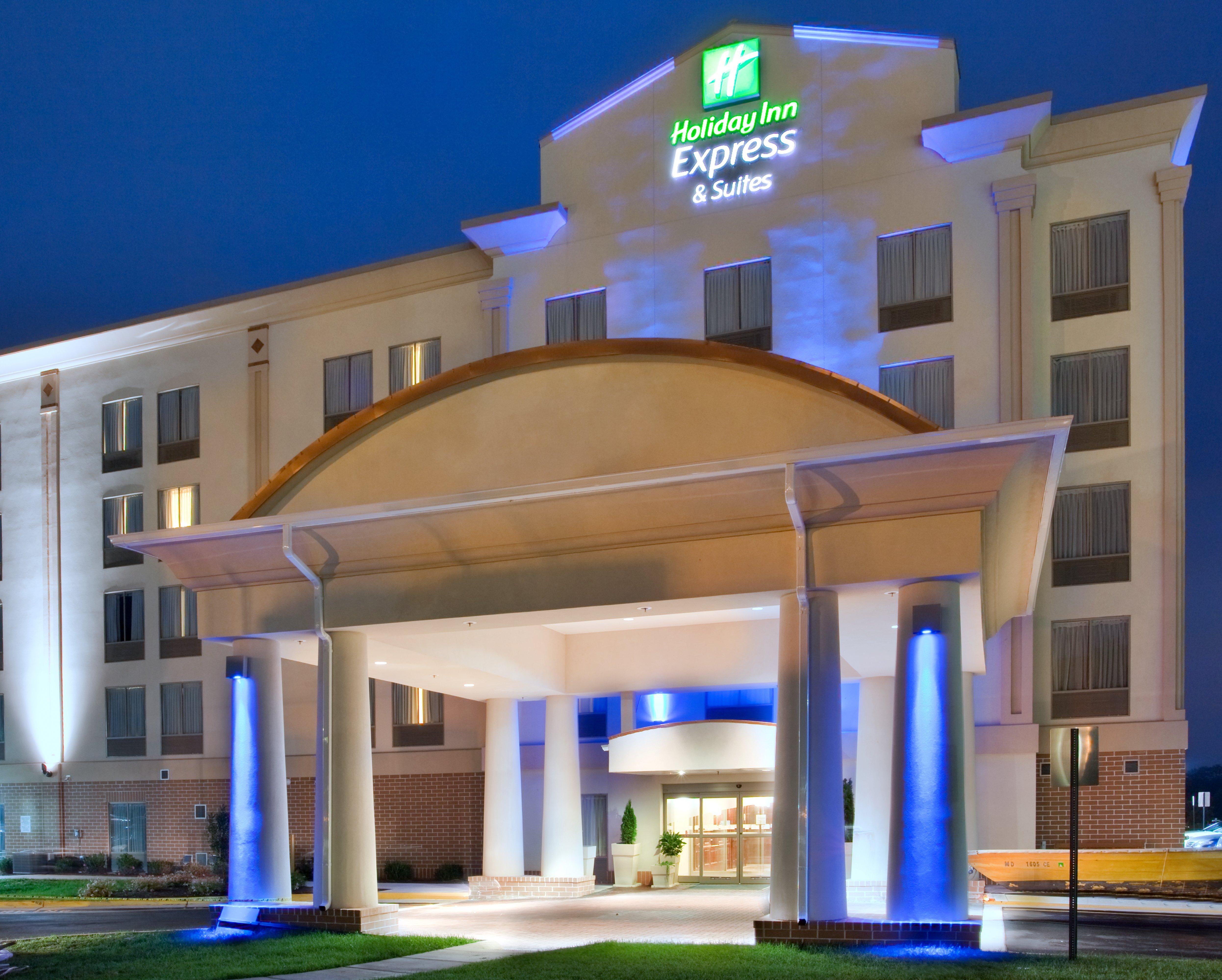 Holiday Inn Express Hotel & Suites Fredericksburg By Ihg Dış mekan fotoğraf
