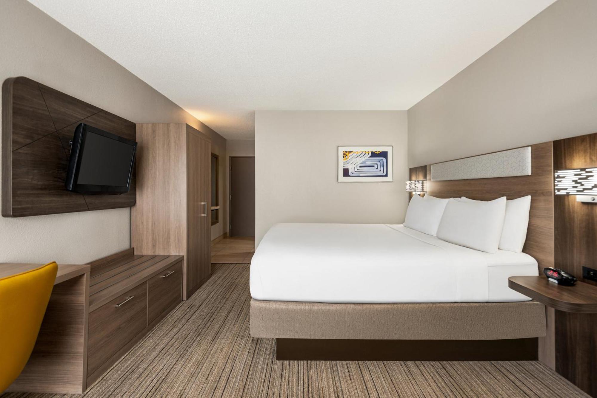 Holiday Inn Express Hotel & Suites Fredericksburg By Ihg Dış mekan fotoğraf