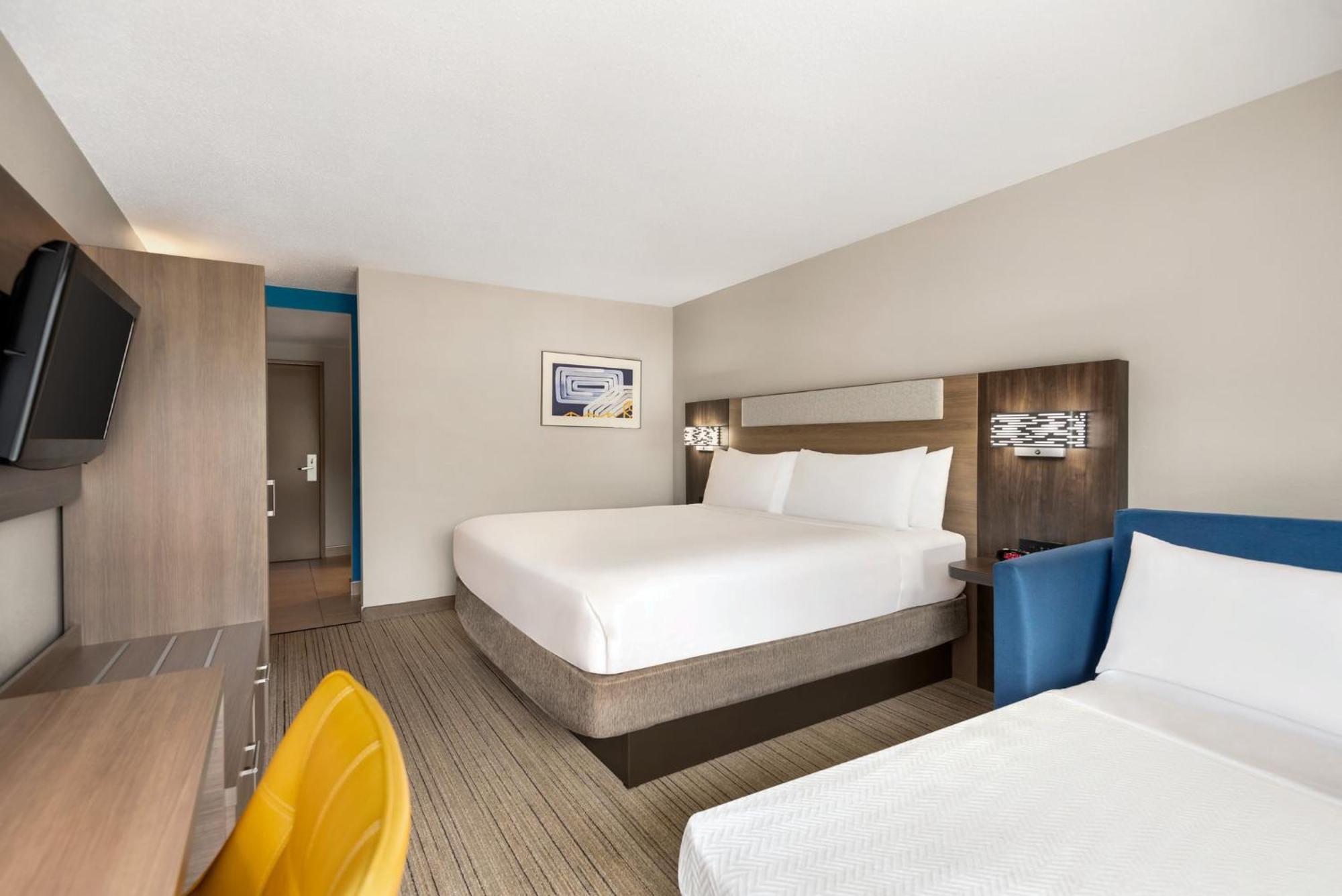 Holiday Inn Express Hotel & Suites Fredericksburg By Ihg Dış mekan fotoğraf
